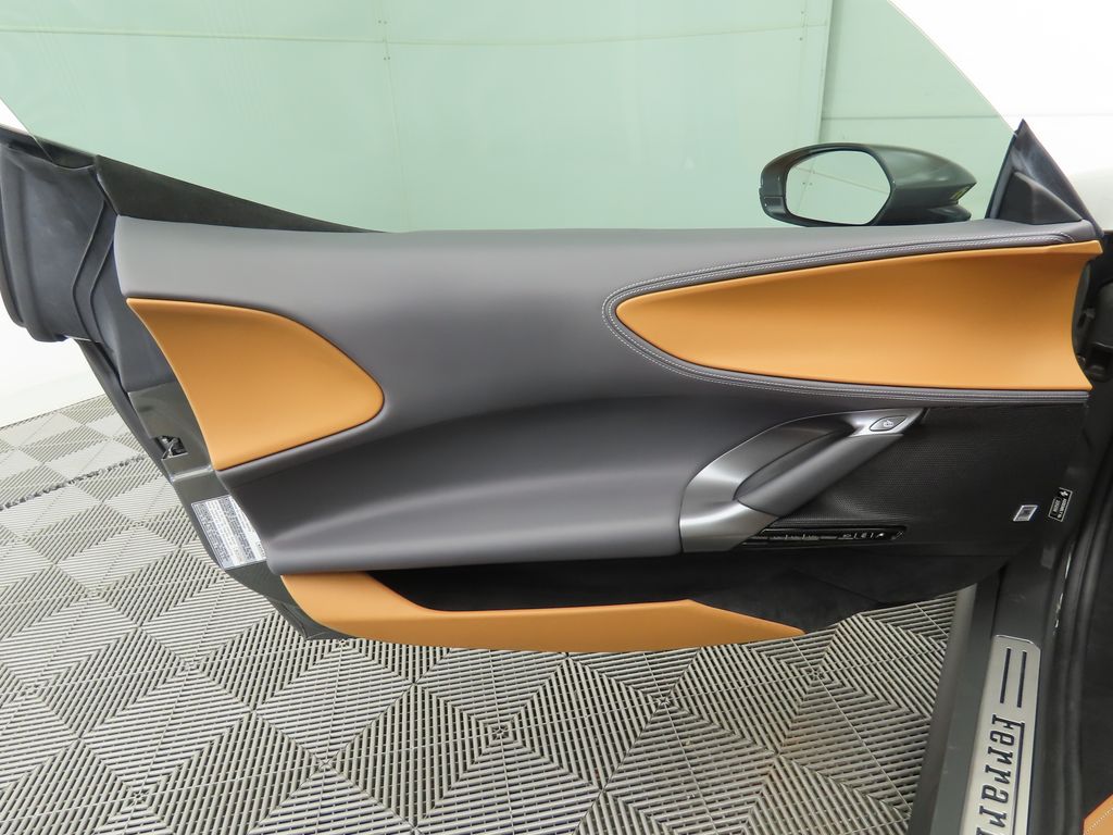 2024 Ferrari SF90 Stradale Base photo 17