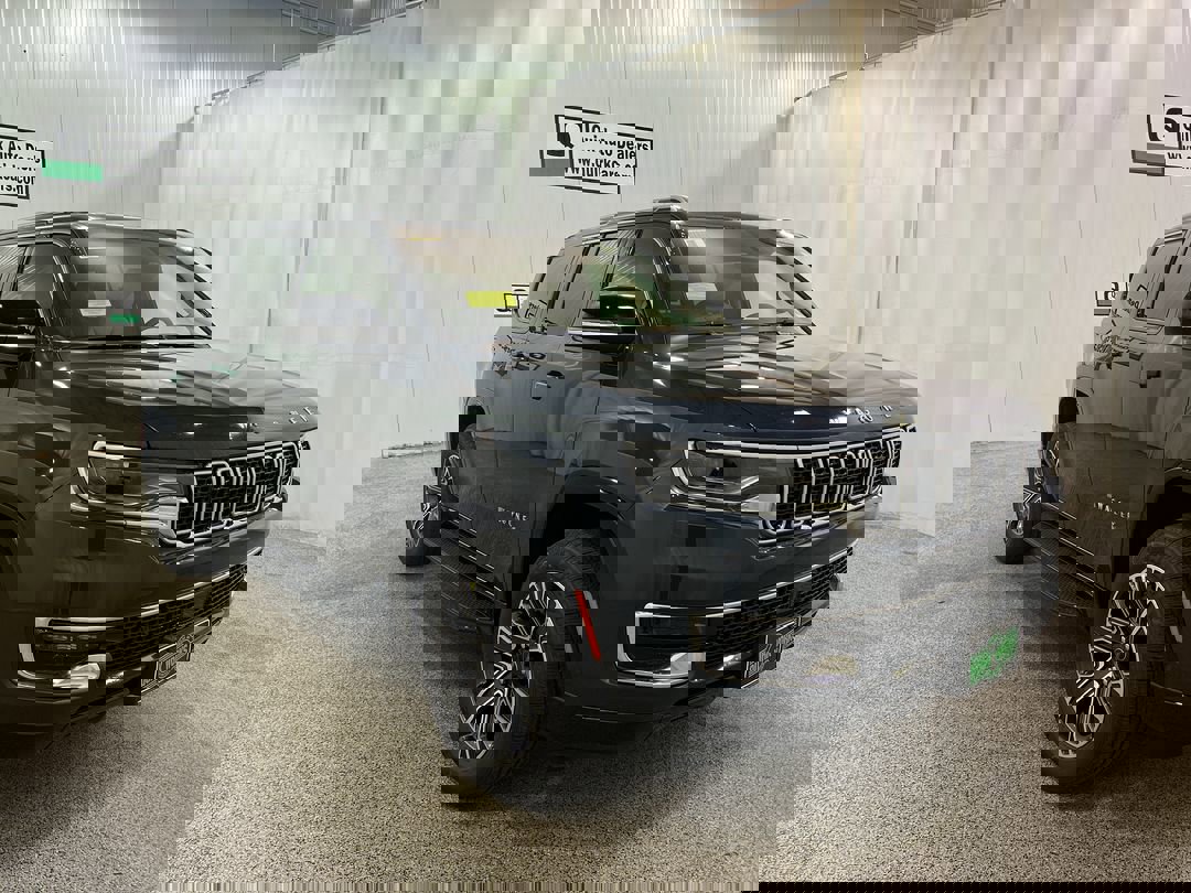 2025 Jeep Wagoneer Series I's photo