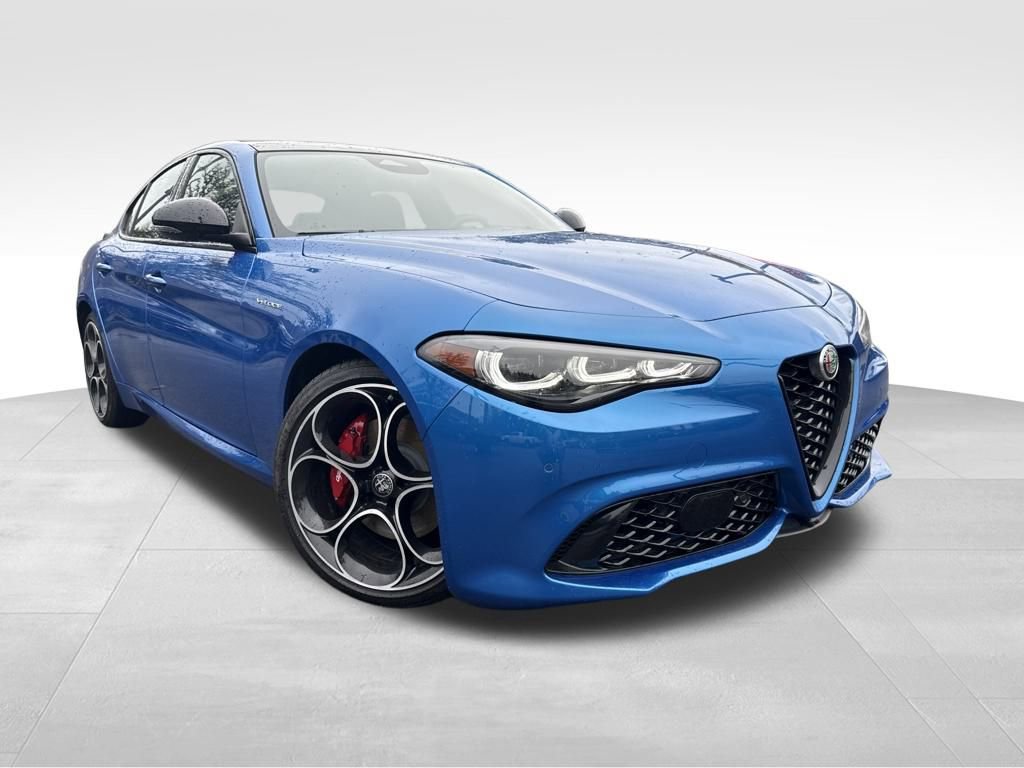 2025 Alfa Romeo Giulia Base's photo