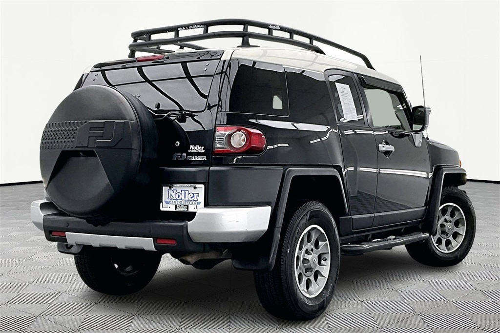 Used 2013 Toyota FJ Cruiser Base with VIN JTEBU4BF7DK172909 for sale in Kansas City