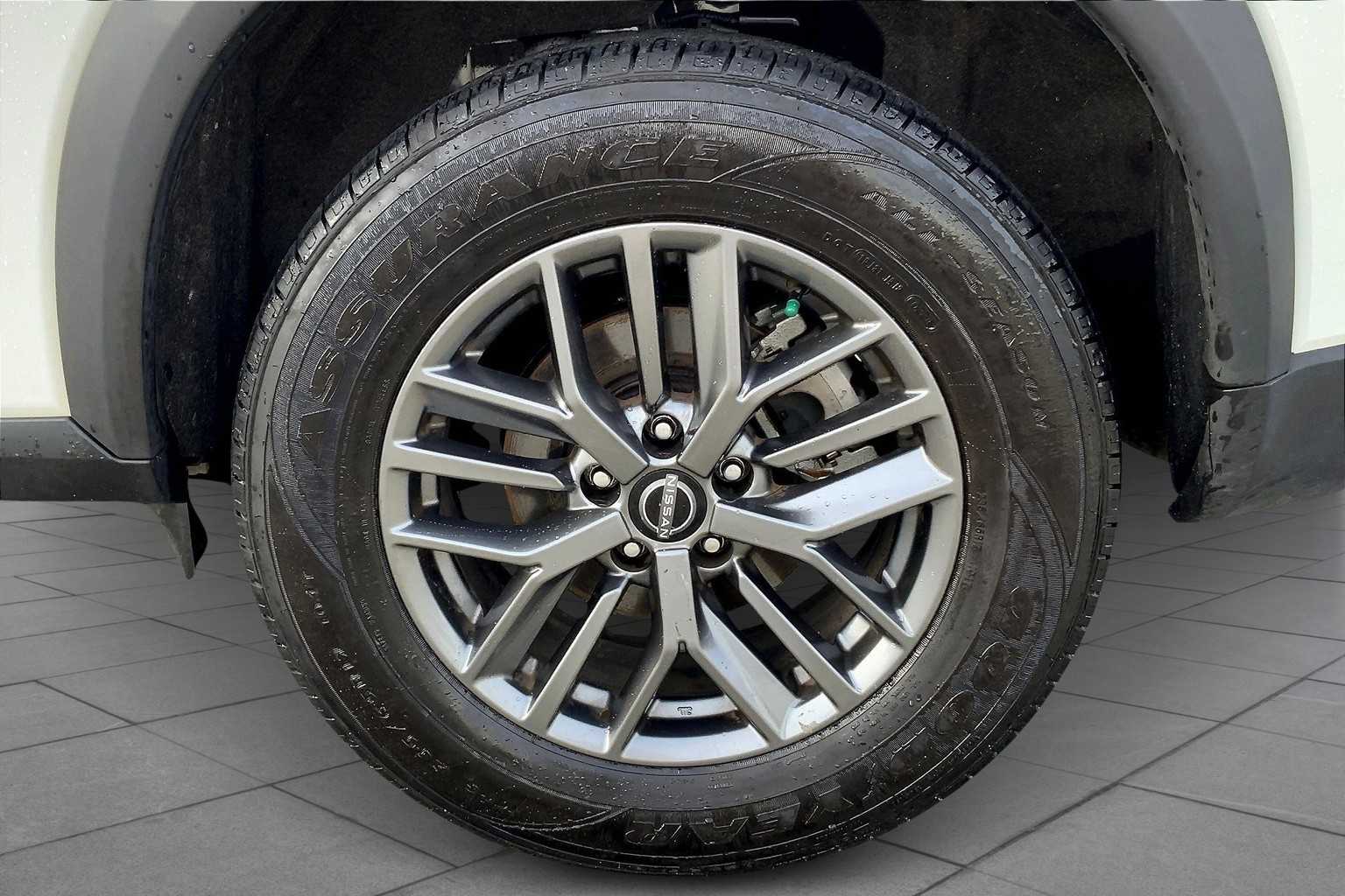 2024 Nissan Rogue S photo 9