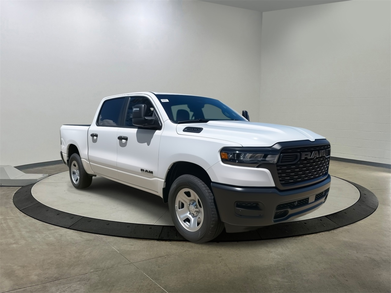 2025 Ram 1500 Tradesman photo 2
