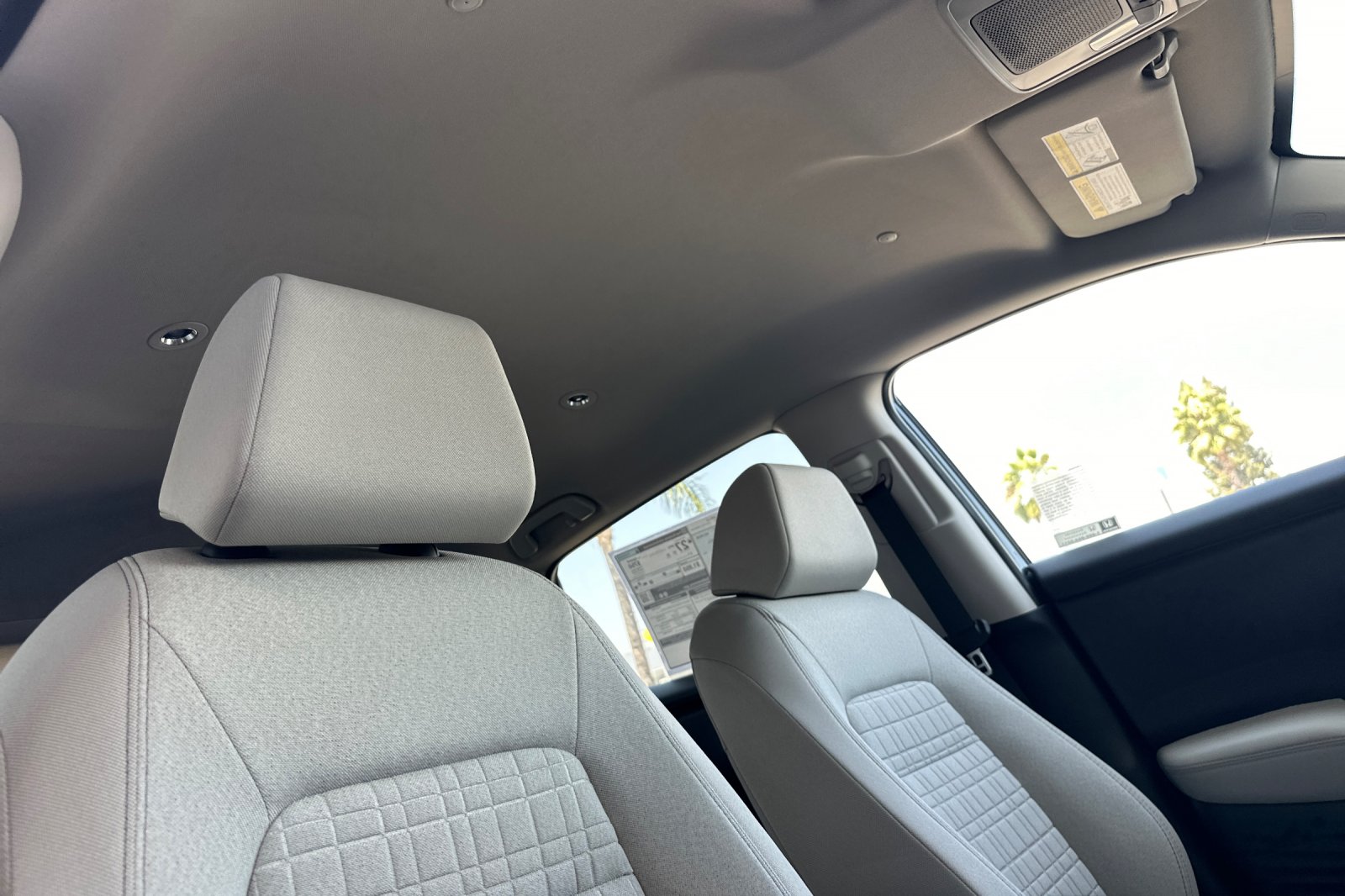 2026 Honda HR-V LX photo 17