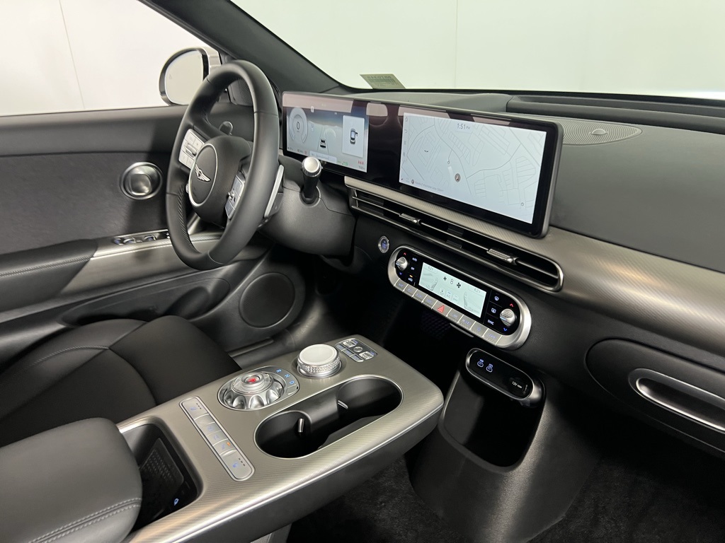 2025 Genesis GV60 RWD photo 28