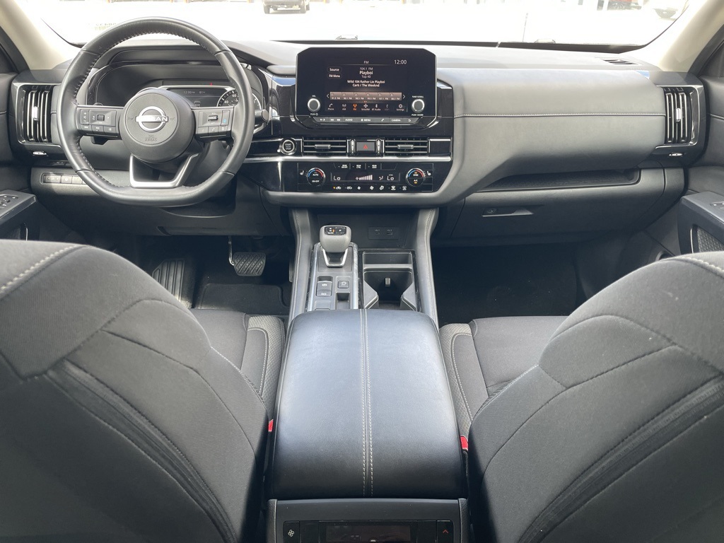 2024 Nissan Pathfinder SV photo 13