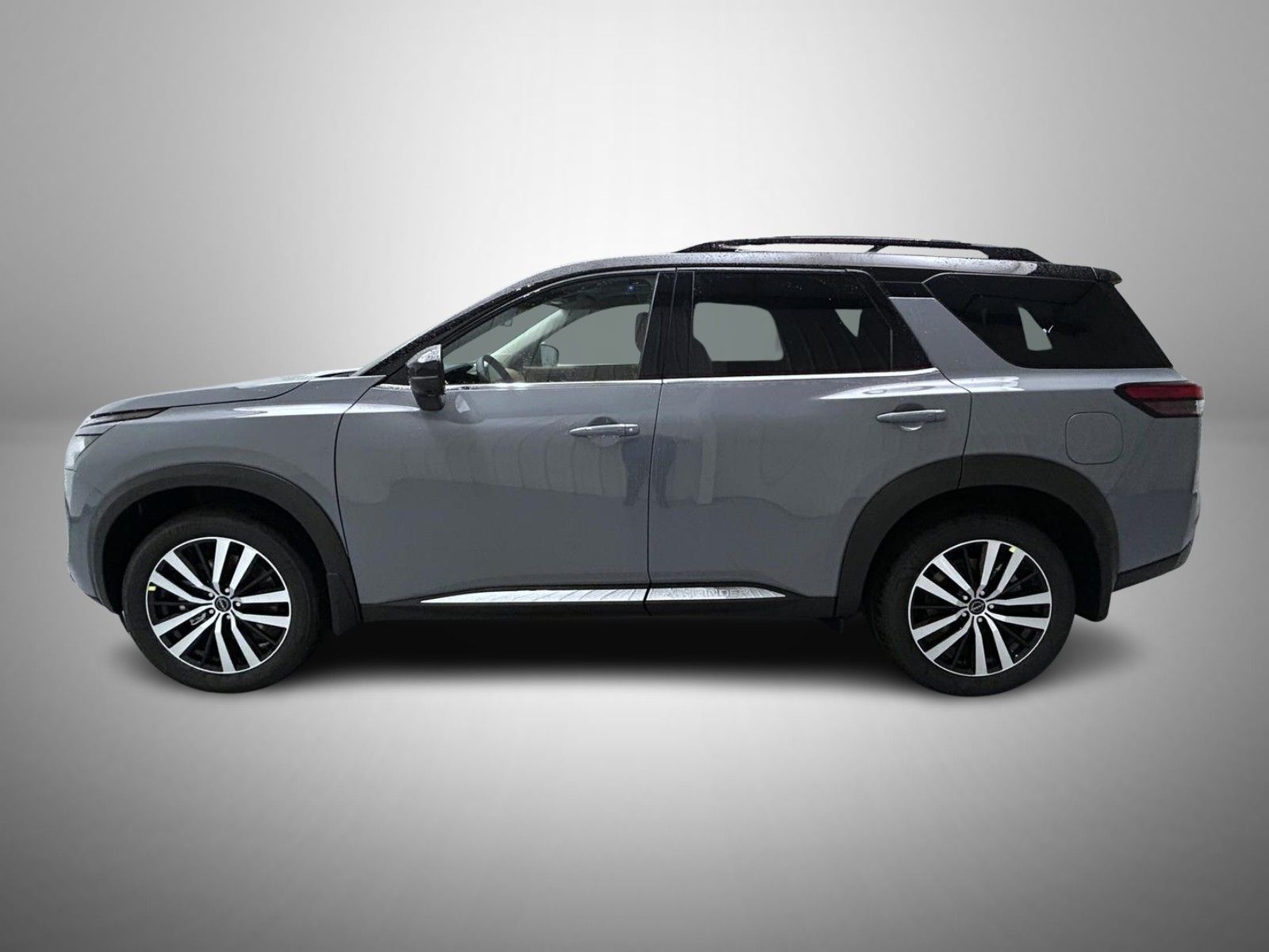 2025 Nissan Pathfinder Platinum photo 8