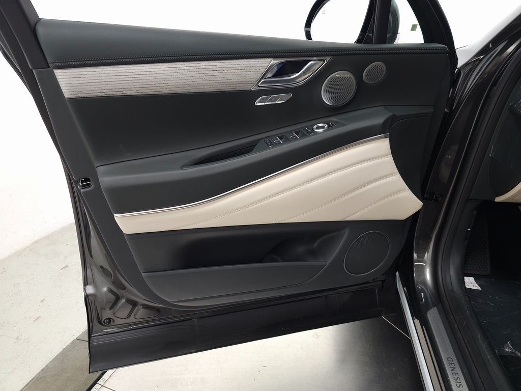 2025 Genesis GV80 3.5T Advanced photo 4