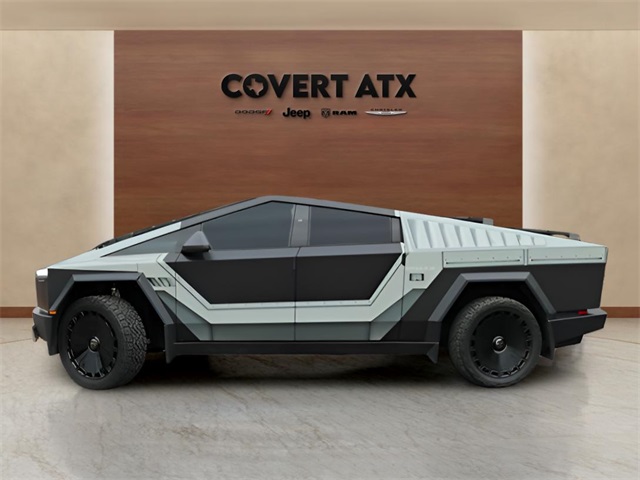 Used 2025 Tesla Cybertruck Base with VIN 7G2CEHED8SA070689 for sale in Austin, TX