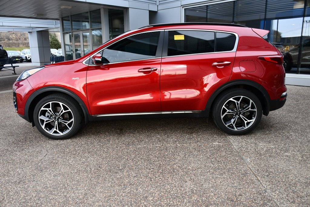 2021 Kia Sportage SX Turbo photo 3
