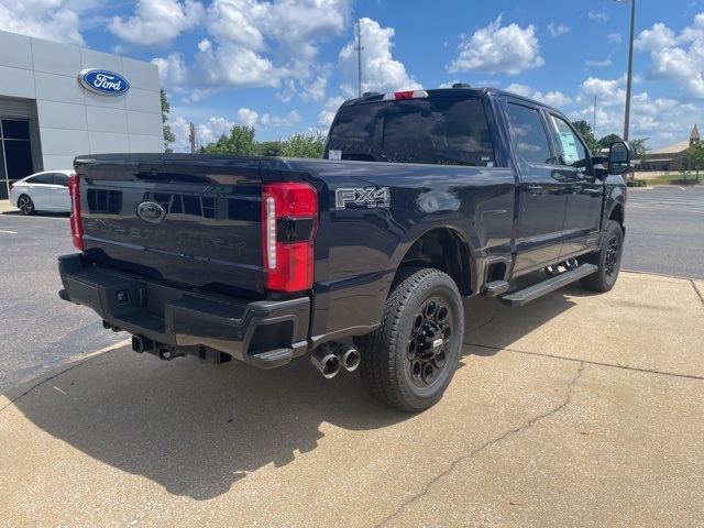 2025 Ford F-350 photo 5