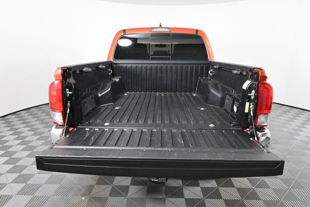 2017 Toyota Tacoma TRD Off-Road photo 10