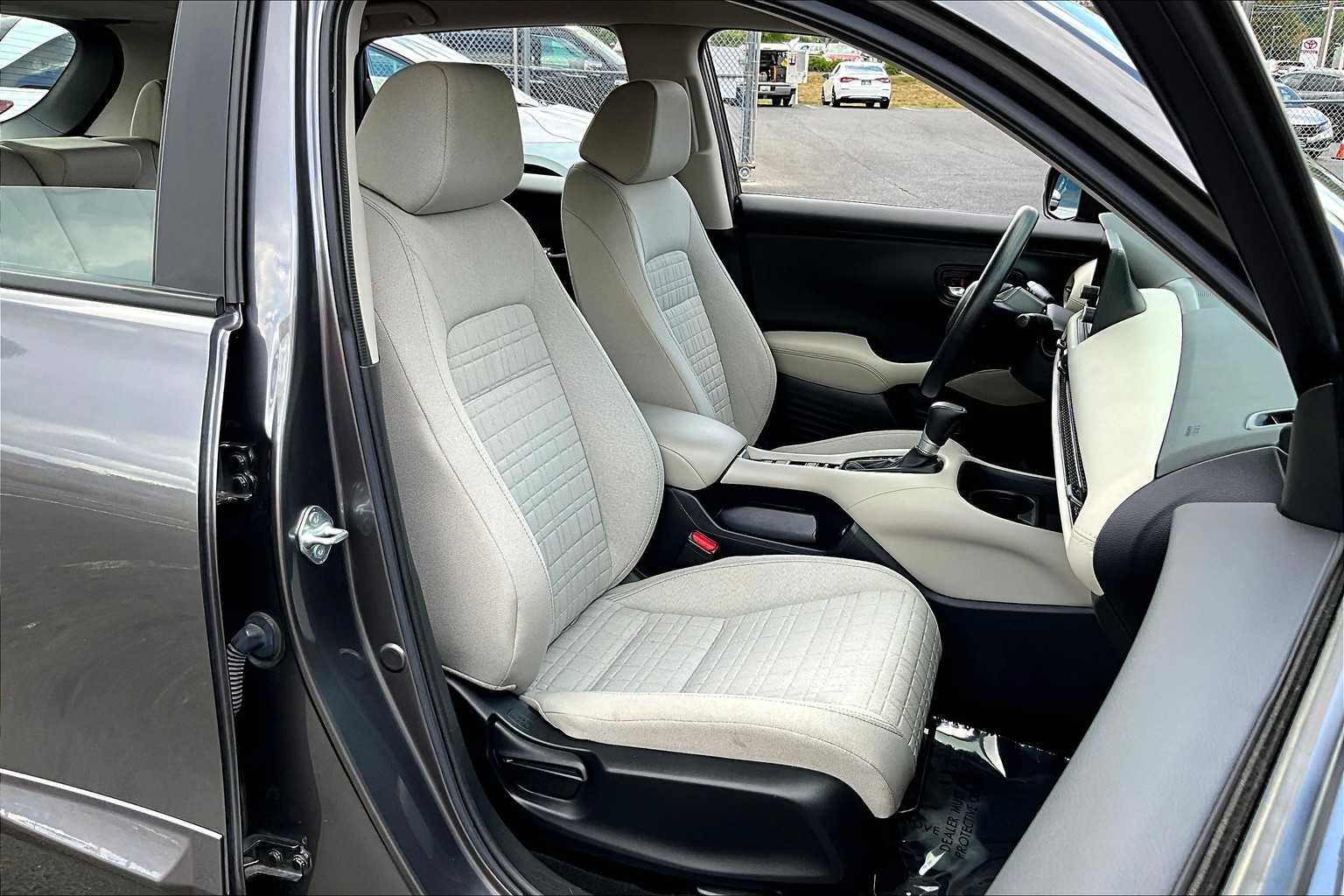 2023 Honda HR-V LX photo 8