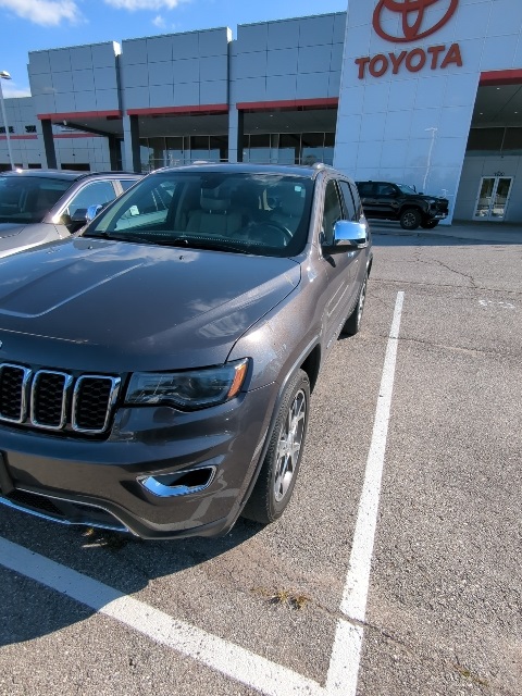 2019 Jeep Grand Cherokee Limited photo 3