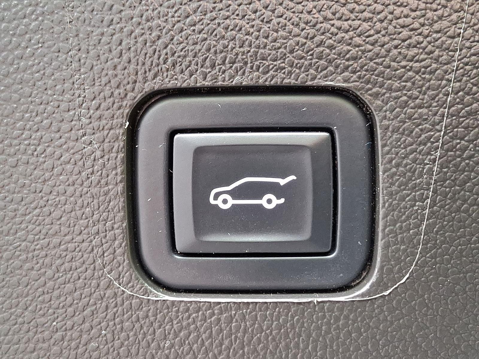 2022 Chevrolet Traverse Cloth photo 25