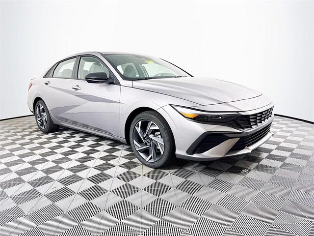 2025 Hyundai Elantra SEL Sport photo 9
