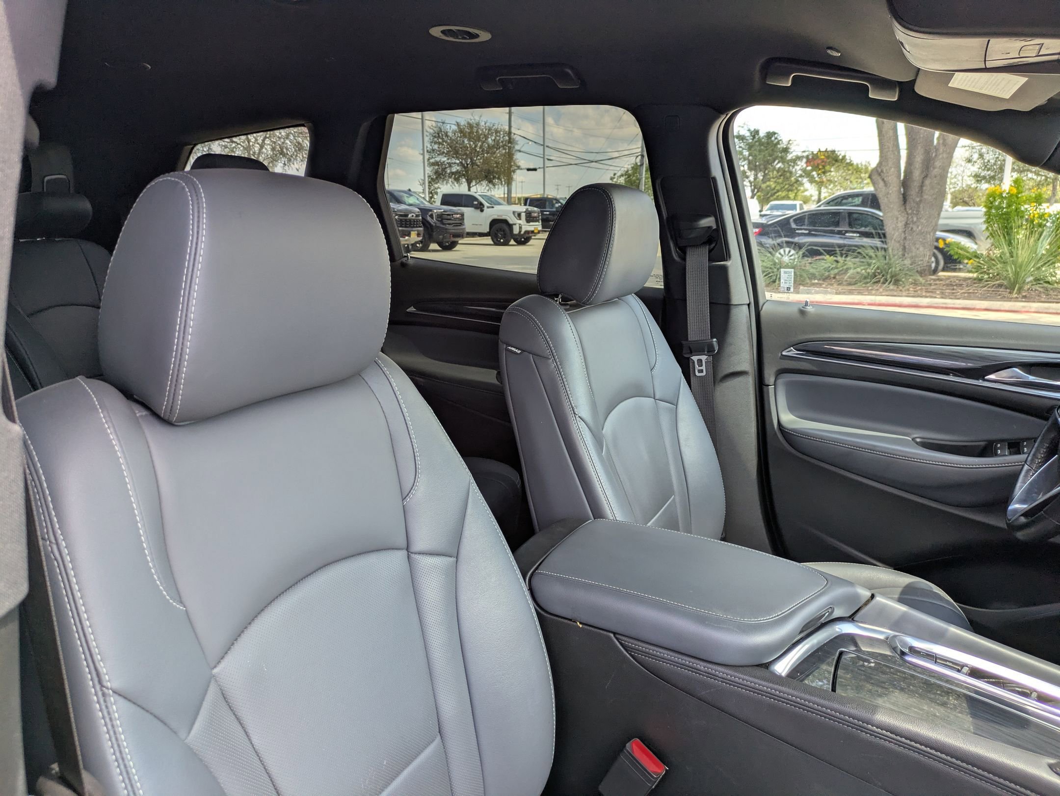 2024 Buick Enclave Premium photo 30