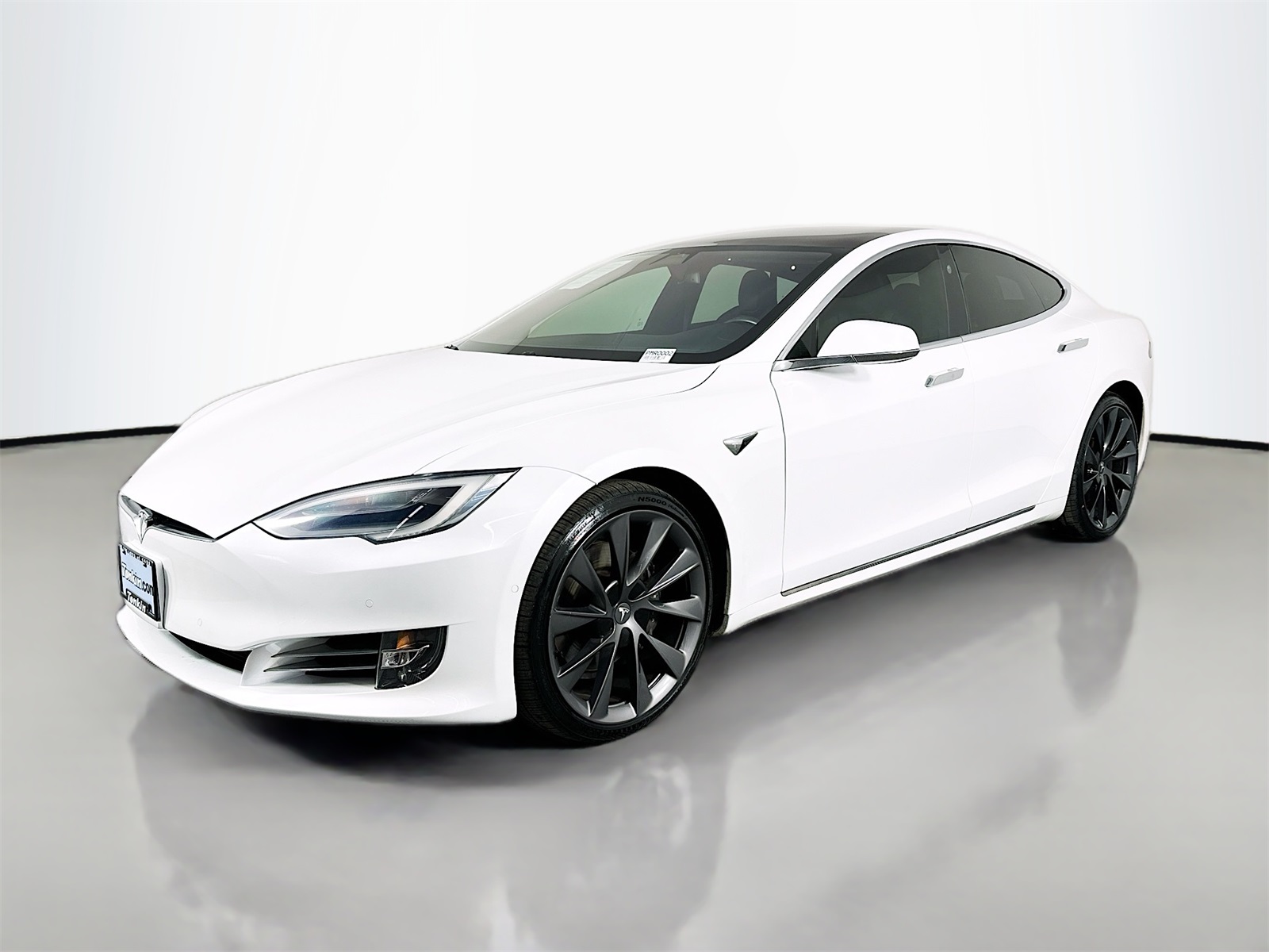 2021 Tesla Model S Long Range photo 3