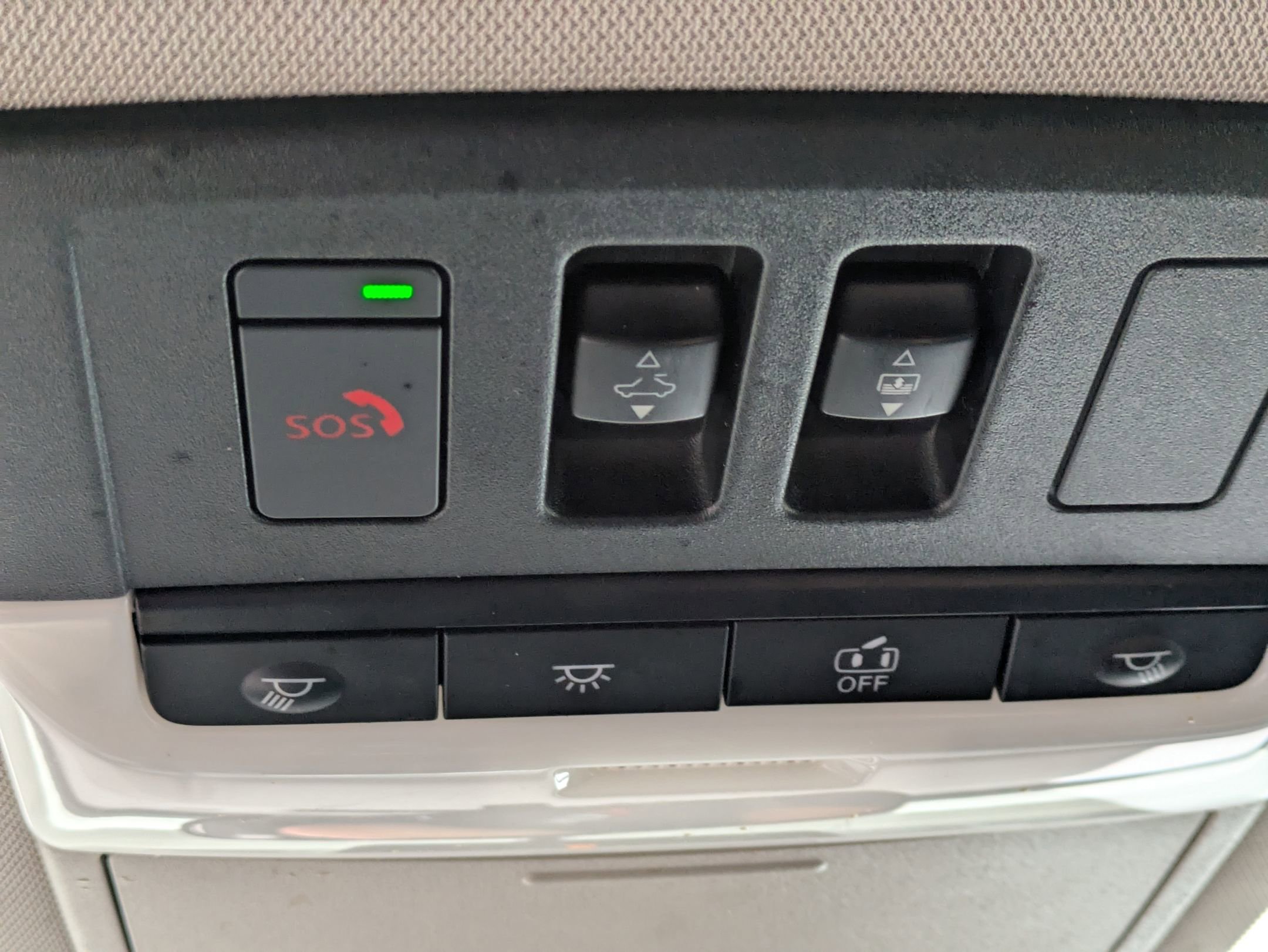 2023 Nissan Rogue SV photo 27