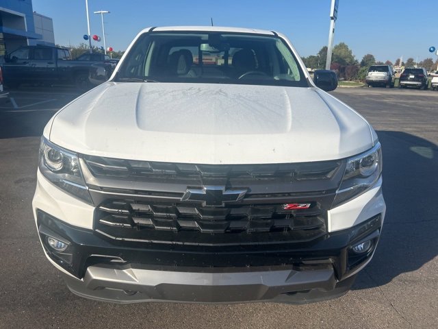 2022 Chevrolet Colorado Z71 photo 2