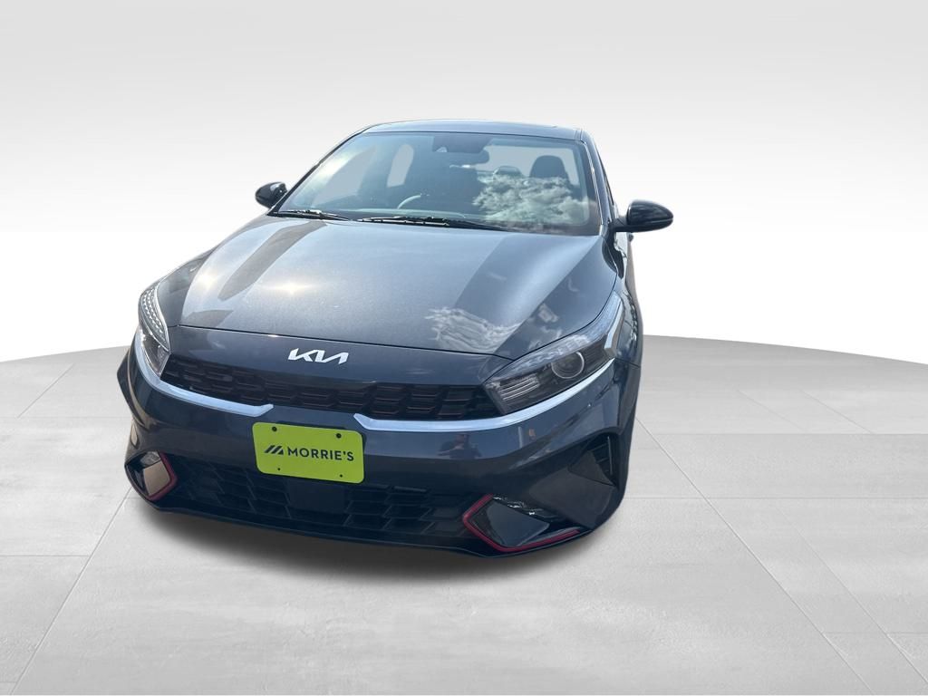 2023 Kia Forte GT-Line photo 4