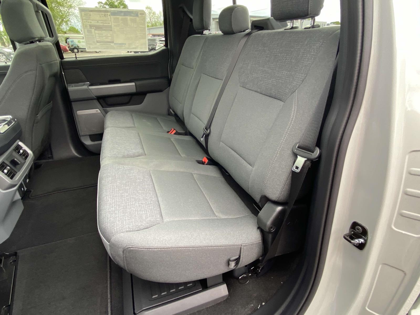 2024 Ford F-150 XLT photo 12
