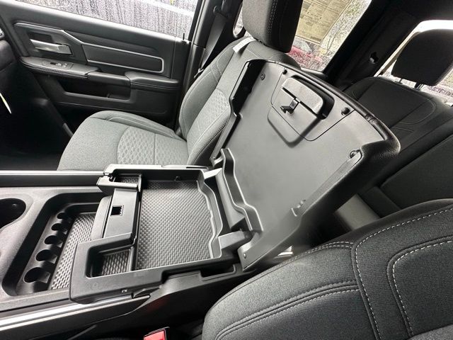 2025 Ram 3500 Big Horn photo 24