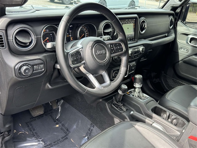 2019 Jeep Wrangler Unlimited Sahara photo 2