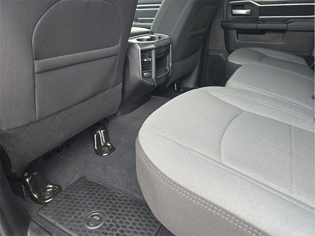 2024 Ram 2500 Big Horn photo 29