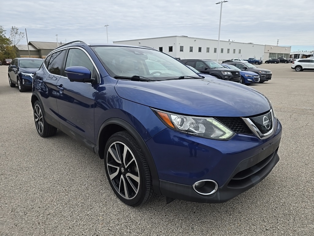 2019 Nissan Rogue Sport SL photo 2