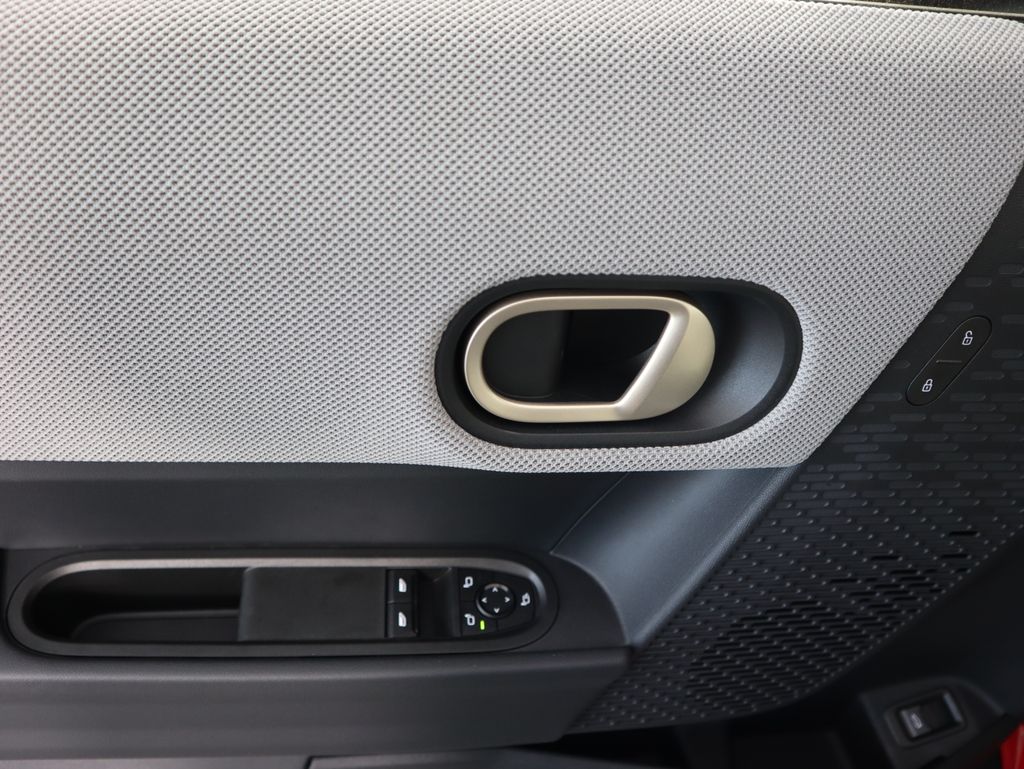 2025 Mini Cooper S Iconic photo 23