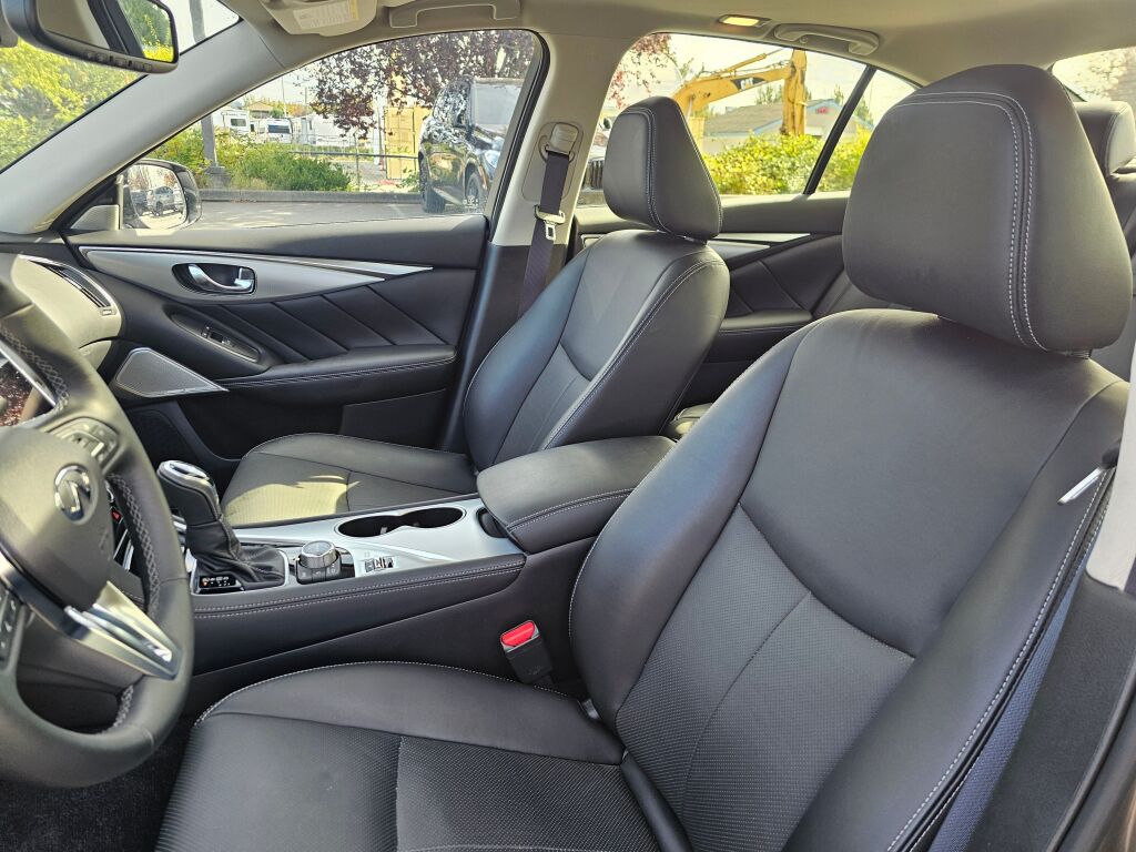 2024 Infiniti Q50 LUXE photo 25