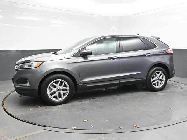 2021 Ford Edge SEL photo 3