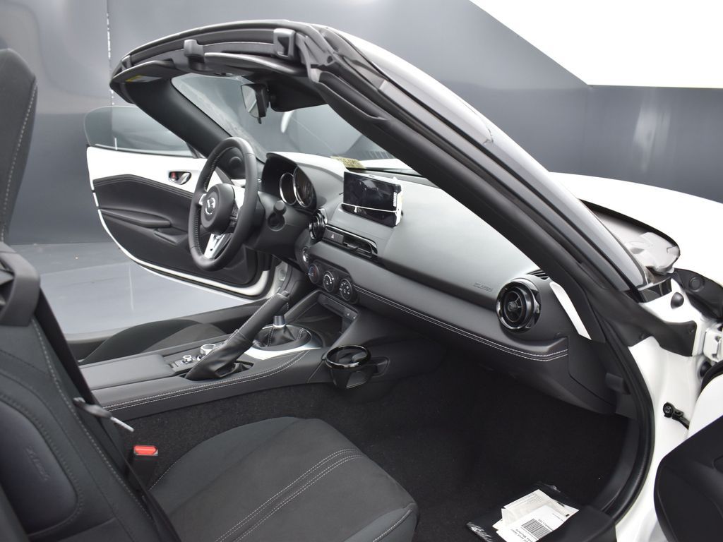 2025 Mazda MX-5 Miata Miata photo 20