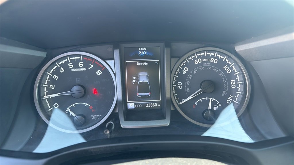 2023 Toyota Tacoma TRD Off-Road photo 26