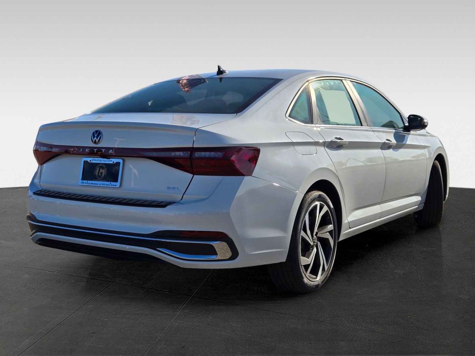 2025 Volkswagen Jetta 1.5T SEL photo 4