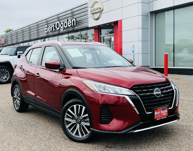 2024 Nissan Kicks SV's photo