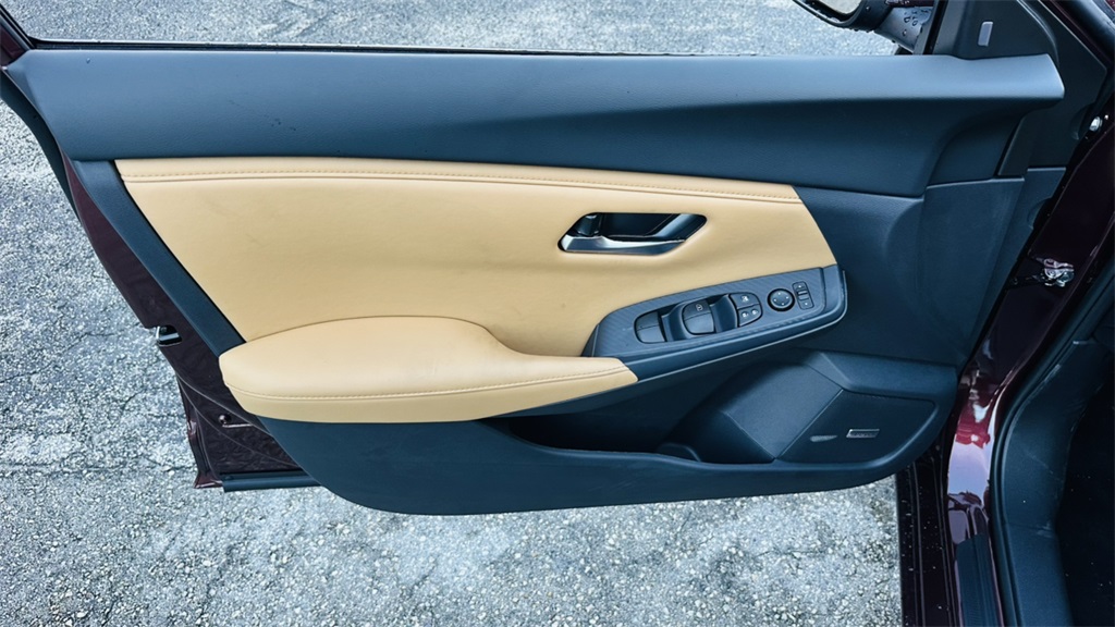 2025 Nissan Sentra SV photo 15