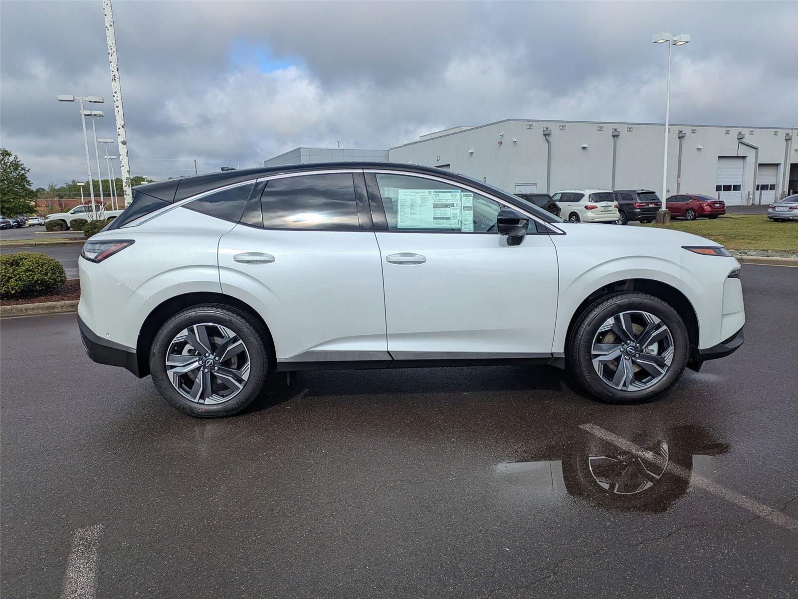 2025 Nissan Murano SL photo 4