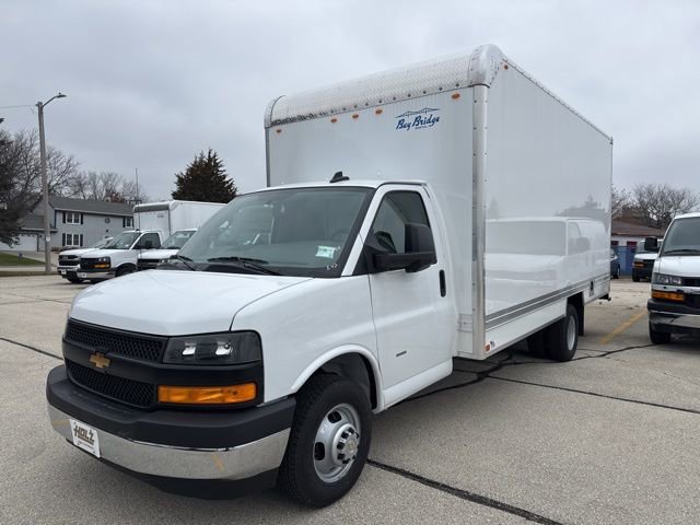 2025 Chevrolet Express Cutaway Base's photo