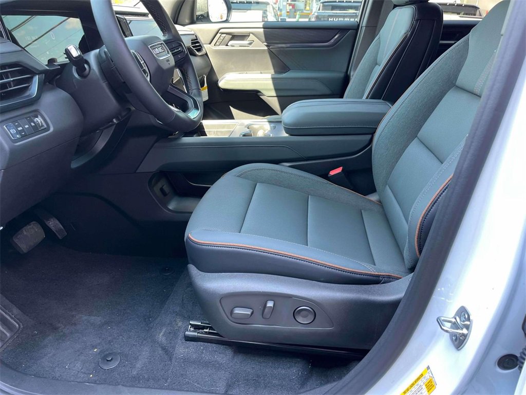 2026 Gmc Acadia AT4 photo 18