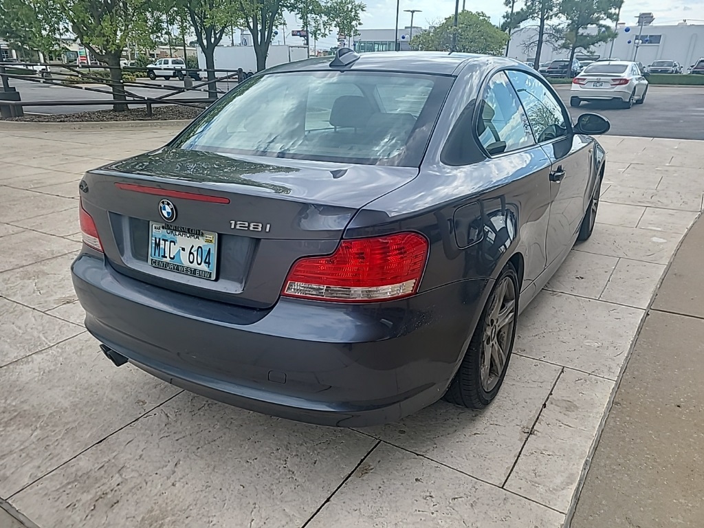 2008 Bmw 128i 1-Series photo 2