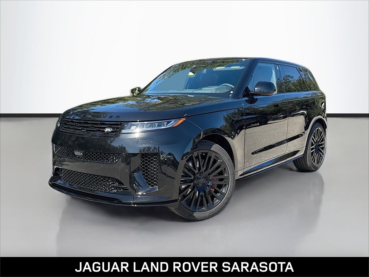 New 2026 Range Rover SV's photo