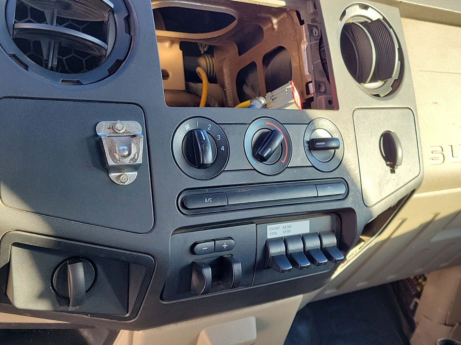 2009 Ford F-450 XL photo 19