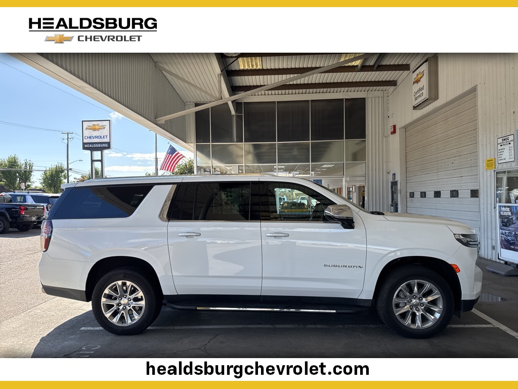 2023 Chevrolet Suburban Premier photo 4