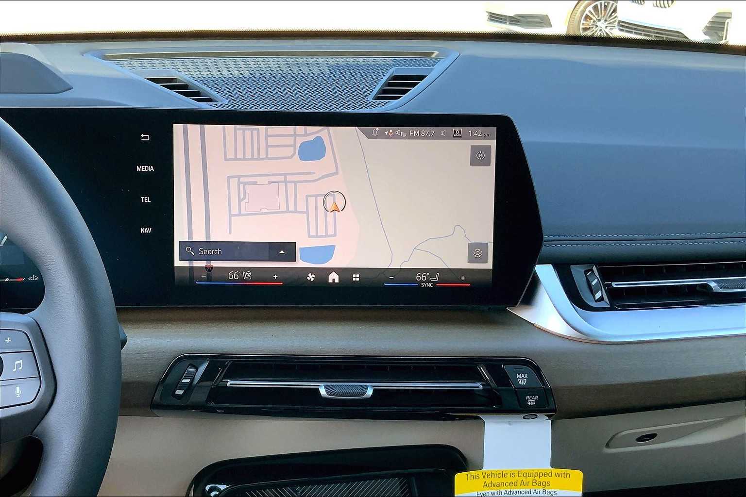 2025 BMW X1 28i - Photo 6