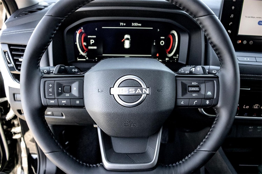 2025 Nissan Rogue SL photo 13