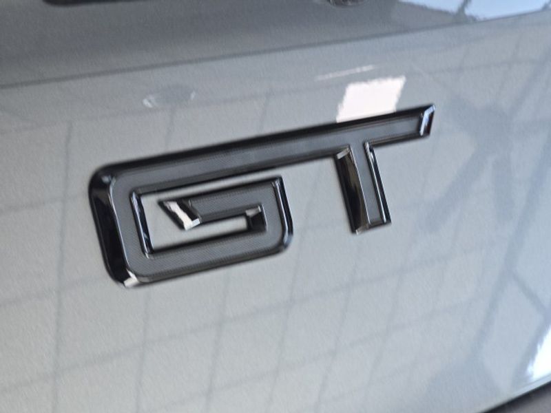 2025 Ford Mustang GT Premium photo 8