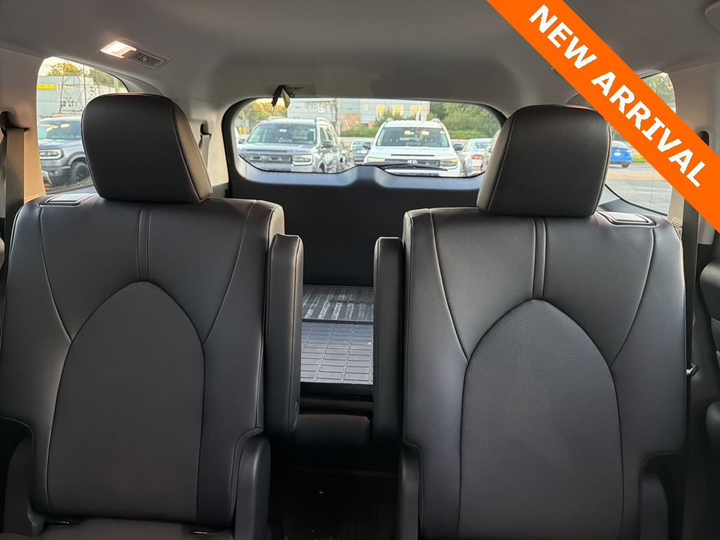 2024 Toyota Highlander Hybrid XLE photo 12