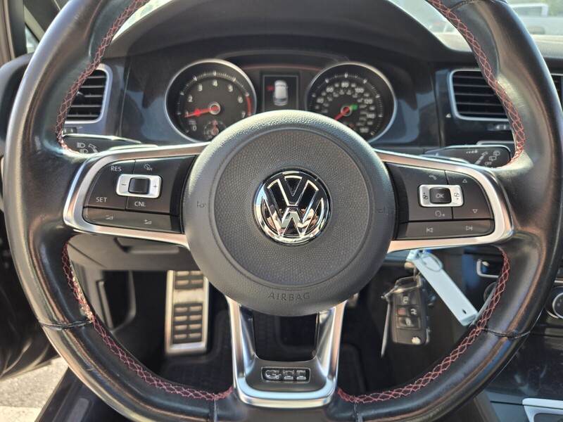 2017 Volkswagen Golf GTI S photo 18