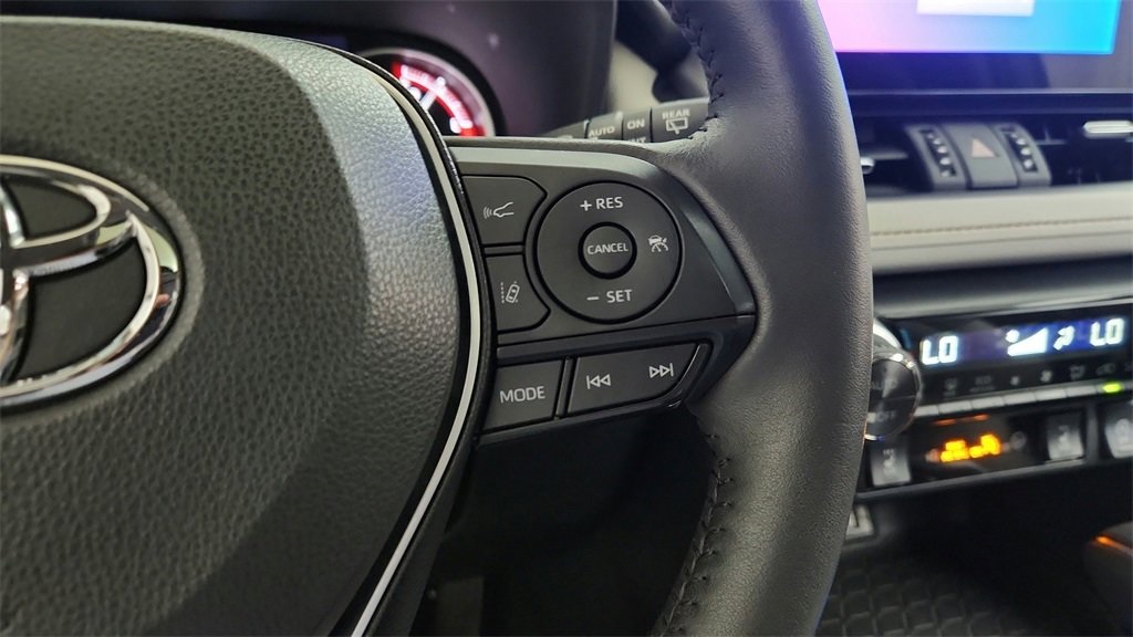 2024 Toyota RAV4 XLE Premium photo 24